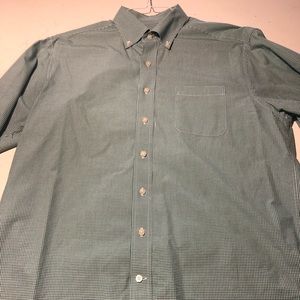 Vineyard vines murray shirt great condition